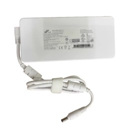 Charger XMG NEO 16 A25 RTX 5080 420W